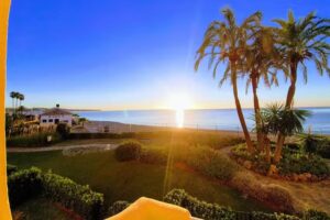 Las Mimosas Beach Club