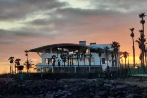 Las Vistas Beach Rooms