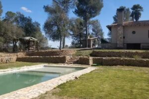 Les Hect&aacute;rees