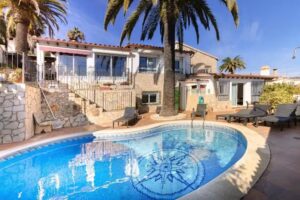 LETS HOLIDAYS Los Tres Arcos beautiful house with pool