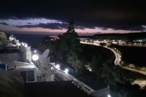 Lightbooking- Amadores Attitude