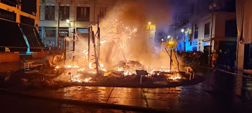 Living Valencia Apartments