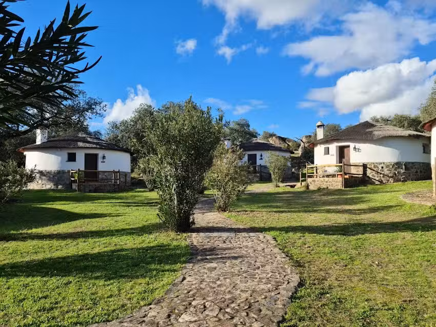 Los Chozos de La Dehesa