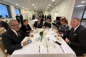 Los Naranjos de Marbella, Al Sur del Sol