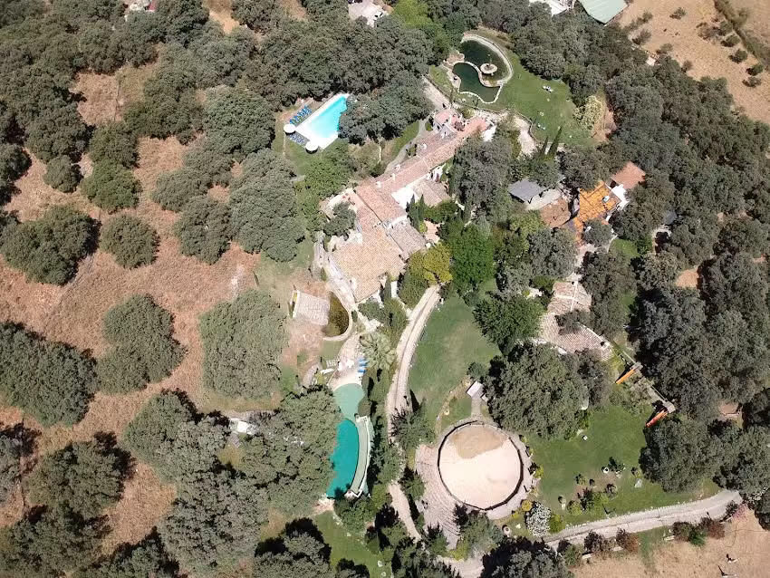 Los Pilares De Ronda