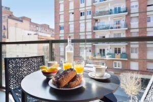 Lugaris Rambla &ndash; Barcelona Beach Apartments