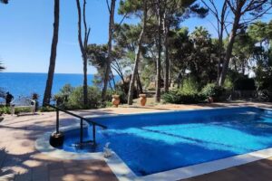 Luxury House CAla Corbs – Immobiliaria Comangau