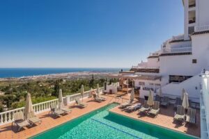 Macdonald Resorts. La Ermita Club