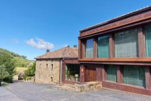 Maison La Herrer&iacute;a B&B