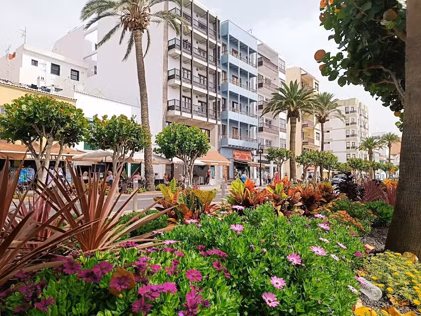 Mar&iacute;tima Beach