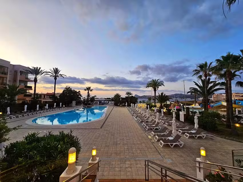 Marvell Club Hotel & Apartments