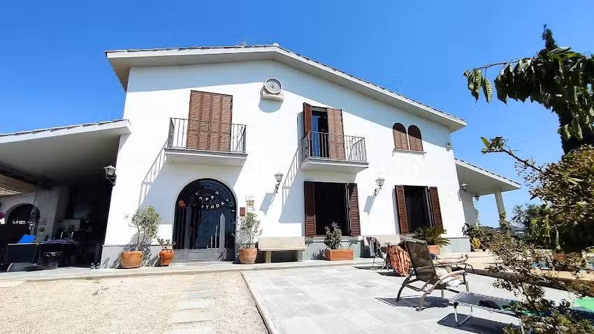 Mas&iacute;a Cal Piu