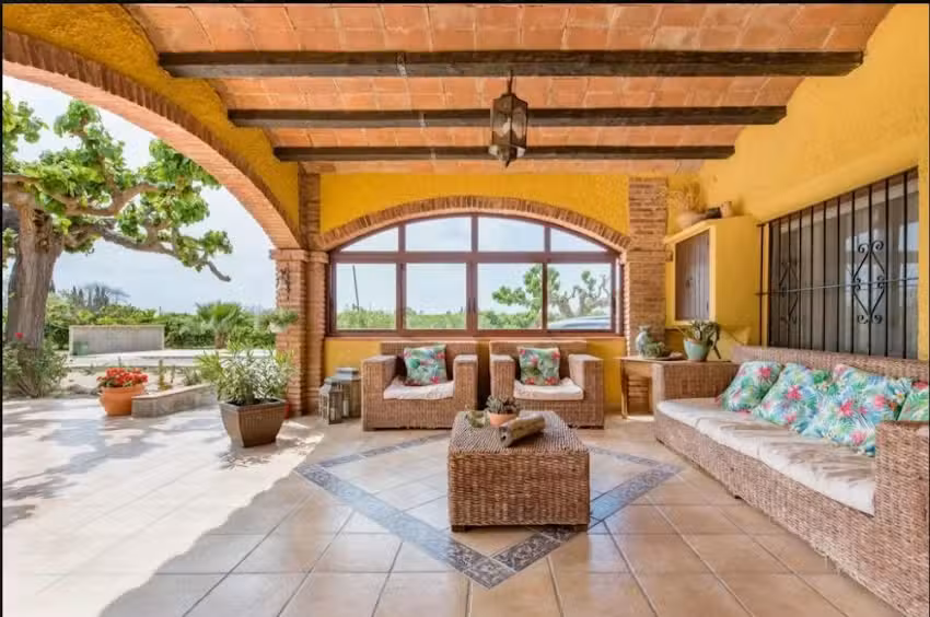 Masia Castellv&iacute;