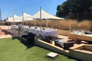 Mas&iacute;a del Cossi, Centro de Naturaleza y Albergue