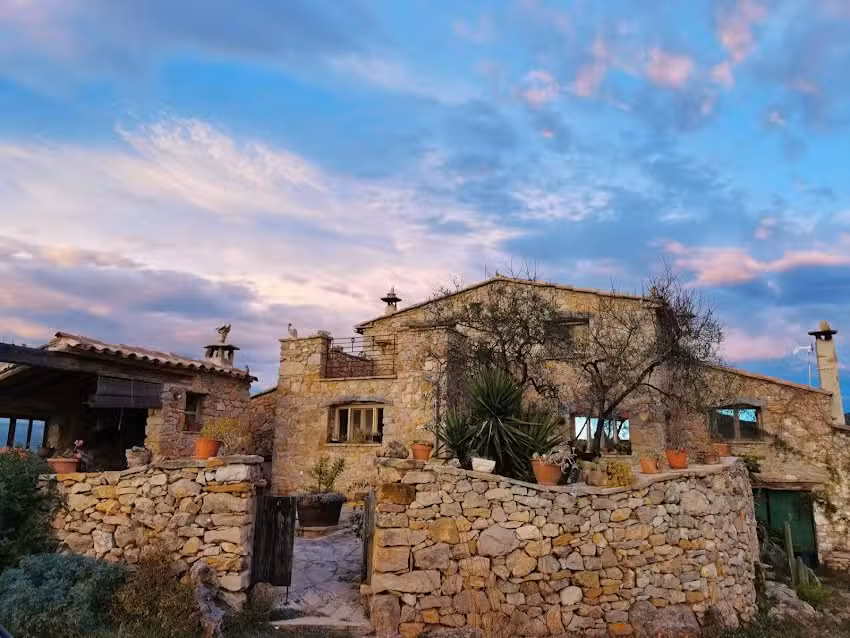 Masia Rural Flor de Vida