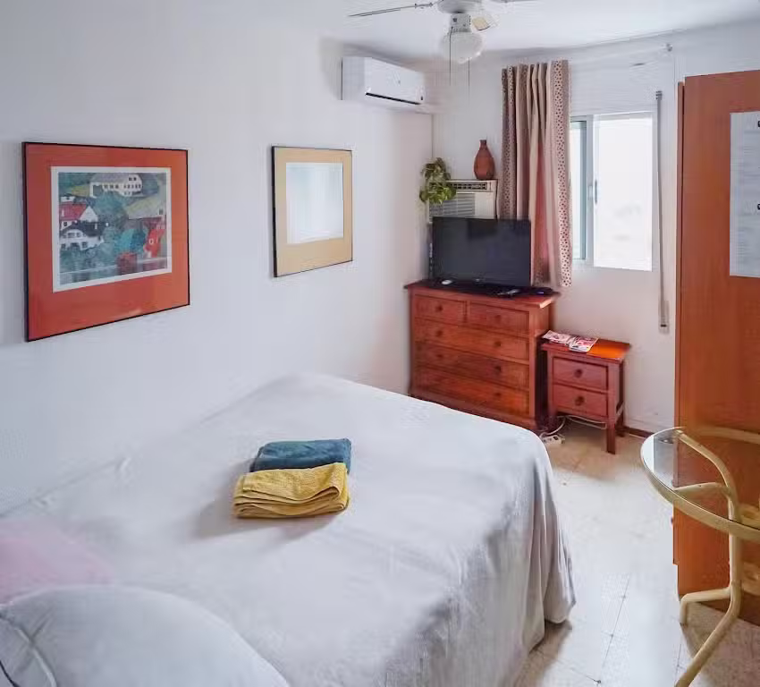 Maxi, Clicknet Gestion Viviendas y Apartamentos uso turistico