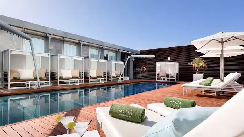 Meli&aacute; Barcelona Sky