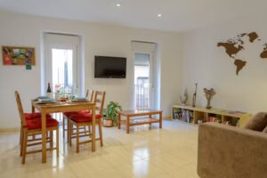 Mercadal Corner &ndash; Apartament tur&iacute;stic a Banyoles