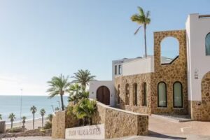 MiFlow Villas & Suites