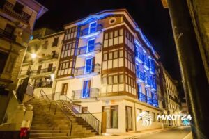 Mirotza Rooms & Apartments