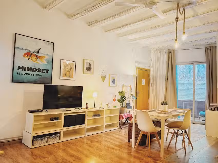 Modern Flat Poble Nou