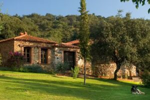 Molino R&iacute;o Al&aacute;jar, Casas rurales con encanto en el Parque Natural de la Sierra de Aracena y Picos de Aroche.