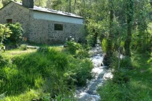 Mu&iacute;&ntilde;os de Pontenoval