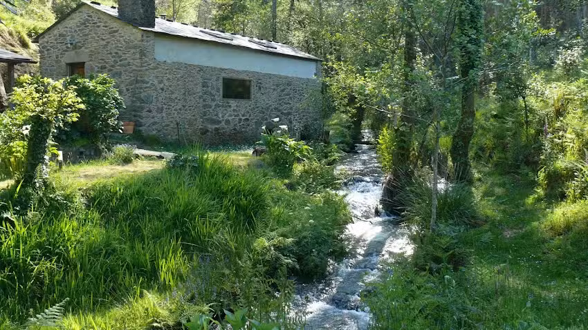 Mu&iacute;&ntilde;os de Pontenoval