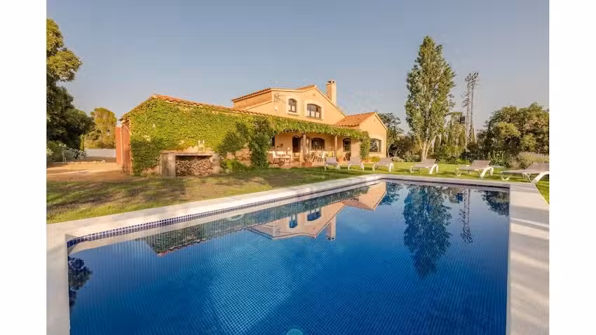 Naturaki Mas Garriguella del Camp