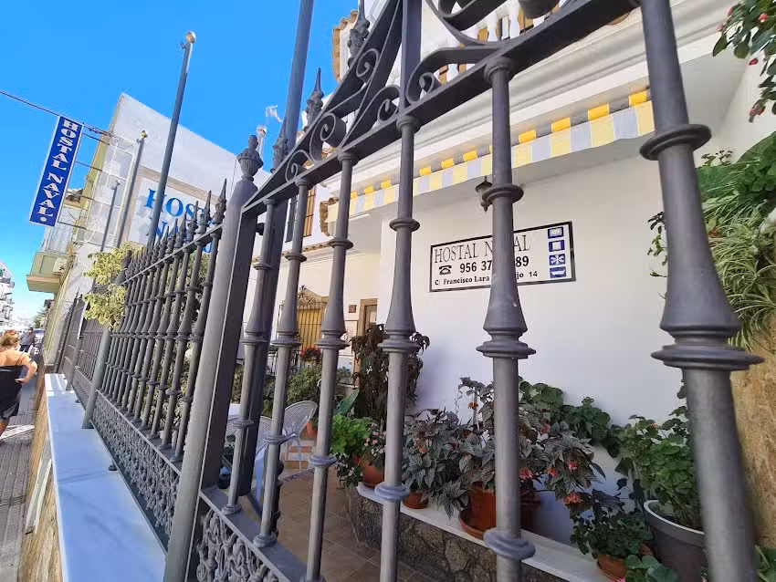 Naval Hostal