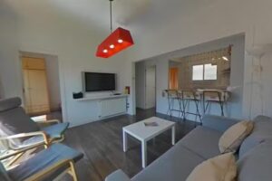 Near Clot & Sagrada Familia Apartment