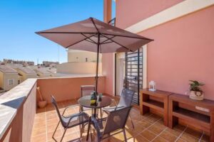 Ni&ntilde;a Sure&ntilde;a Home