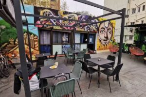 No Limit Hostel Graffiti