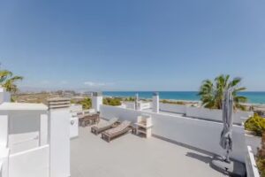 Nova Beach Apartment 38