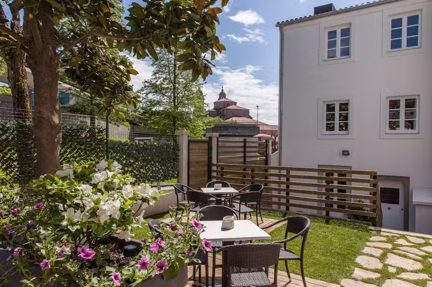Nova Compostela, Apartamentos tur&iacute;sticos en Santiago