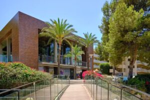 Occidental Cala Vi&ntilde;as