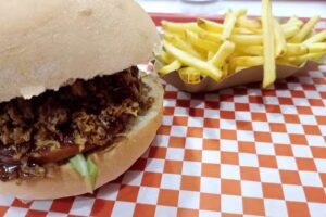 OH LA LIFE MAMMA MIA!