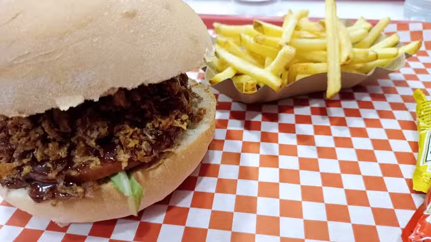 OH LA LIFE MAMMA MIA!