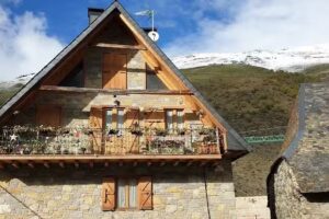 Ot&egrave;l Castieru