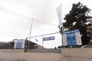 Parking Caravana Gasolinera de Almorad&iacute;