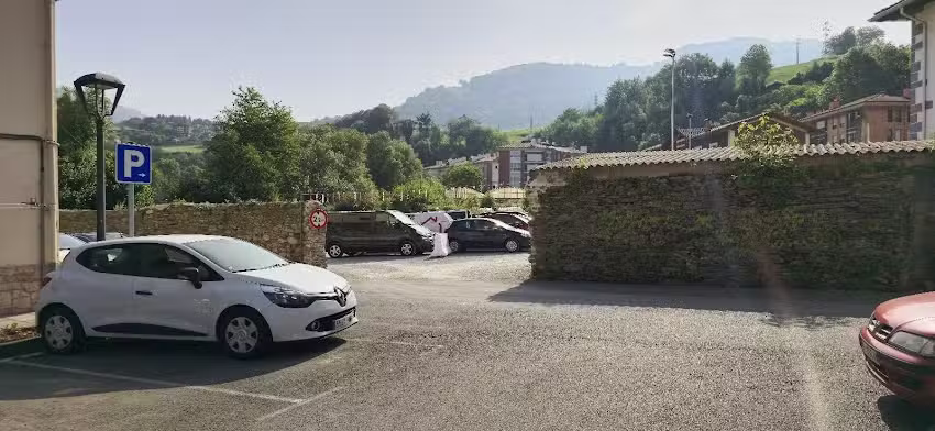 Parking eguzkilore taberna