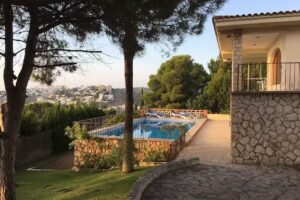 Pe&ntilde;&iacute;scola Villa &Eacute;vasi&oacute;n