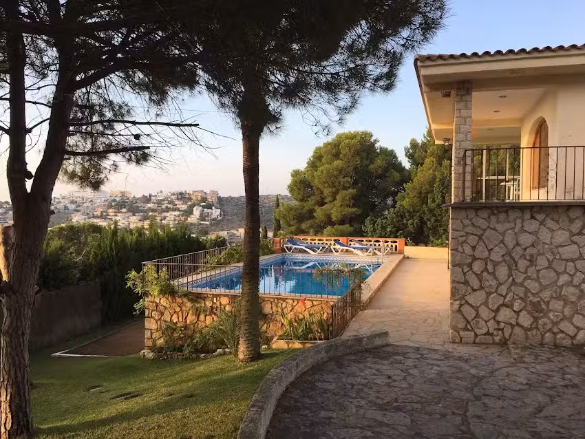 Pe&ntilde;&iacute;scola Villa &Eacute;vasi&oacute;n