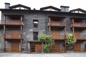 Pensi&oacute; Samarra