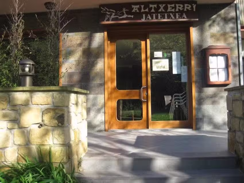 Pensi&oacute;n Altxerri