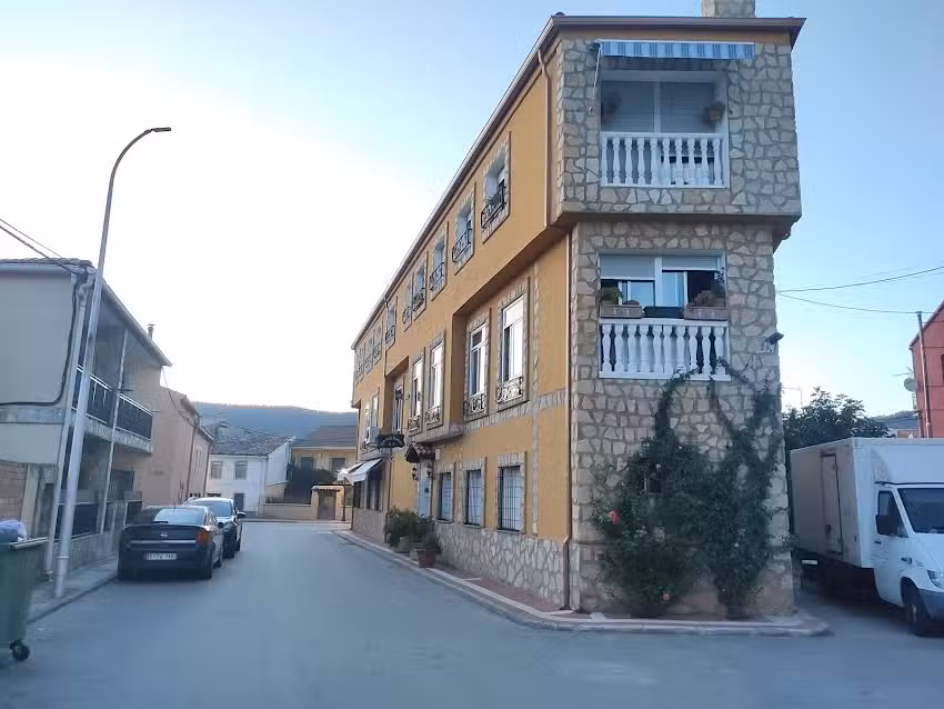 Pensi&oacute;n Hostal Ca&ntilde;amares