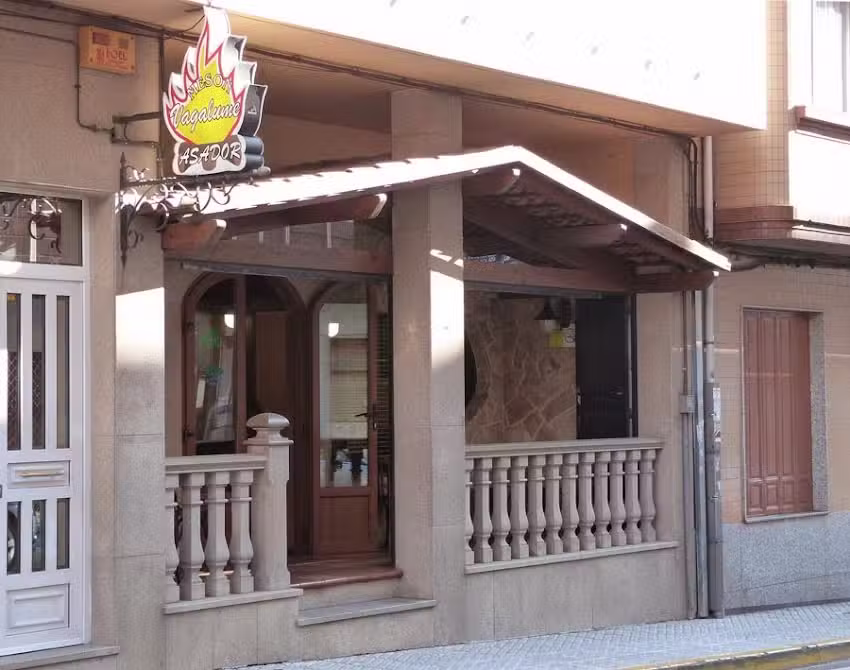 Pensi&oacute;n &ndash; Mes&oacute;n Vagalume