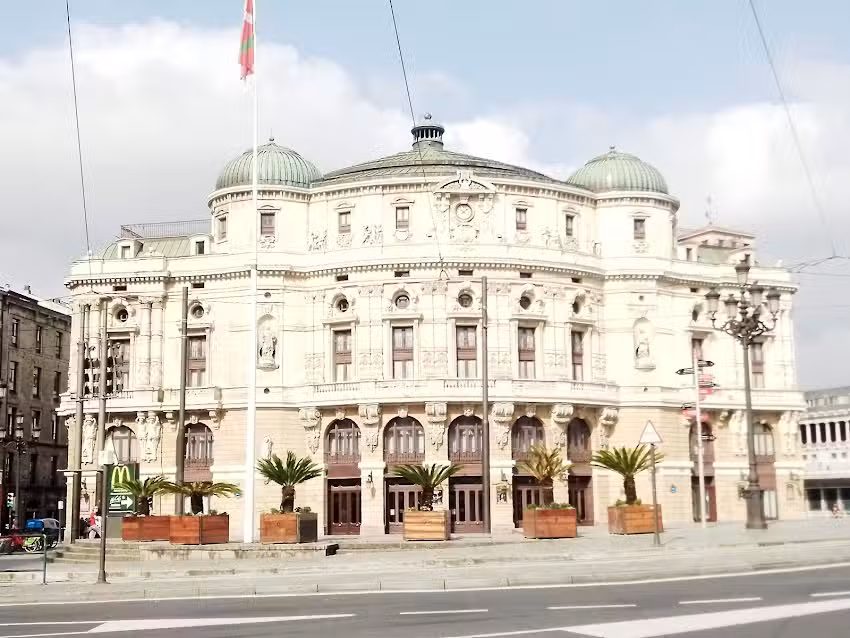 Pensi&oacute;n Plaza Nueva