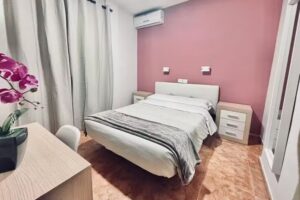 Pensi&oacute;n Rocamar Almu&ntilde;ecar