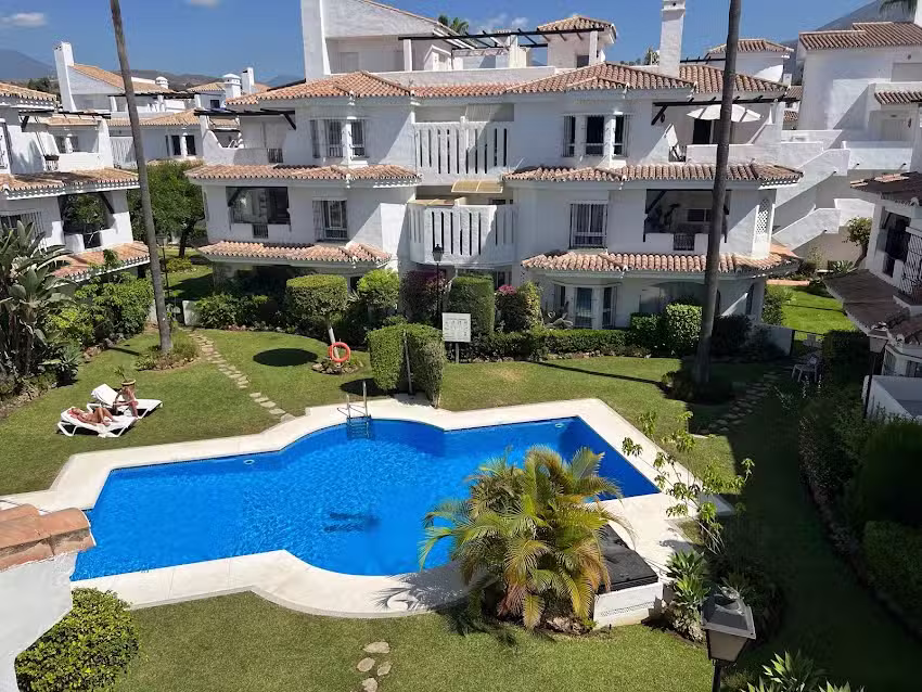 Penthouse apartment with Pool, 2,5 km to Puerto Banus